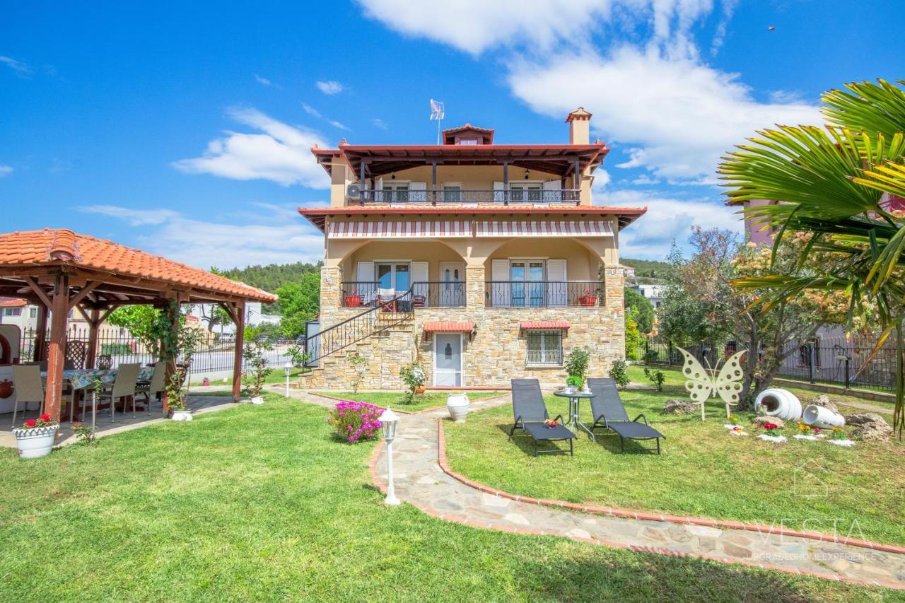 Private 6-Bdrm Villa With Garden 150M To Beach 파라디소스 외부 사진